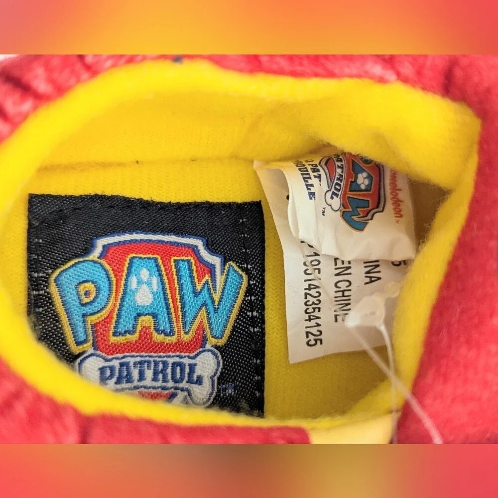 NWT Nickelodeon Paw Patrol Unisex Kids' (Size 5-6) Plush Slide-In Slippers